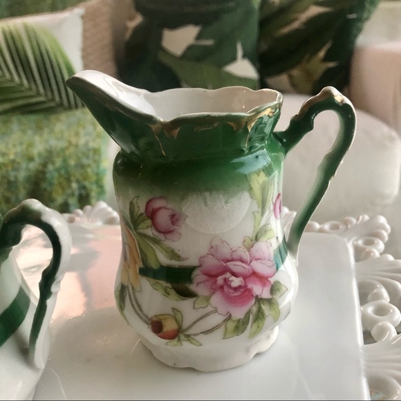 Estate Pieces Crown China Roses Cream & Sugar with lid - Picture 3 of 6